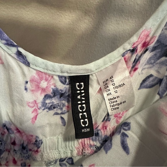 H&M Divided Pastel Floral Top - Picture 3 of 3